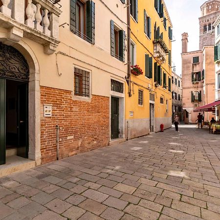 Glass House - Loft 2 Minutes To Rialto Bridge & View Veneza Exterior foto