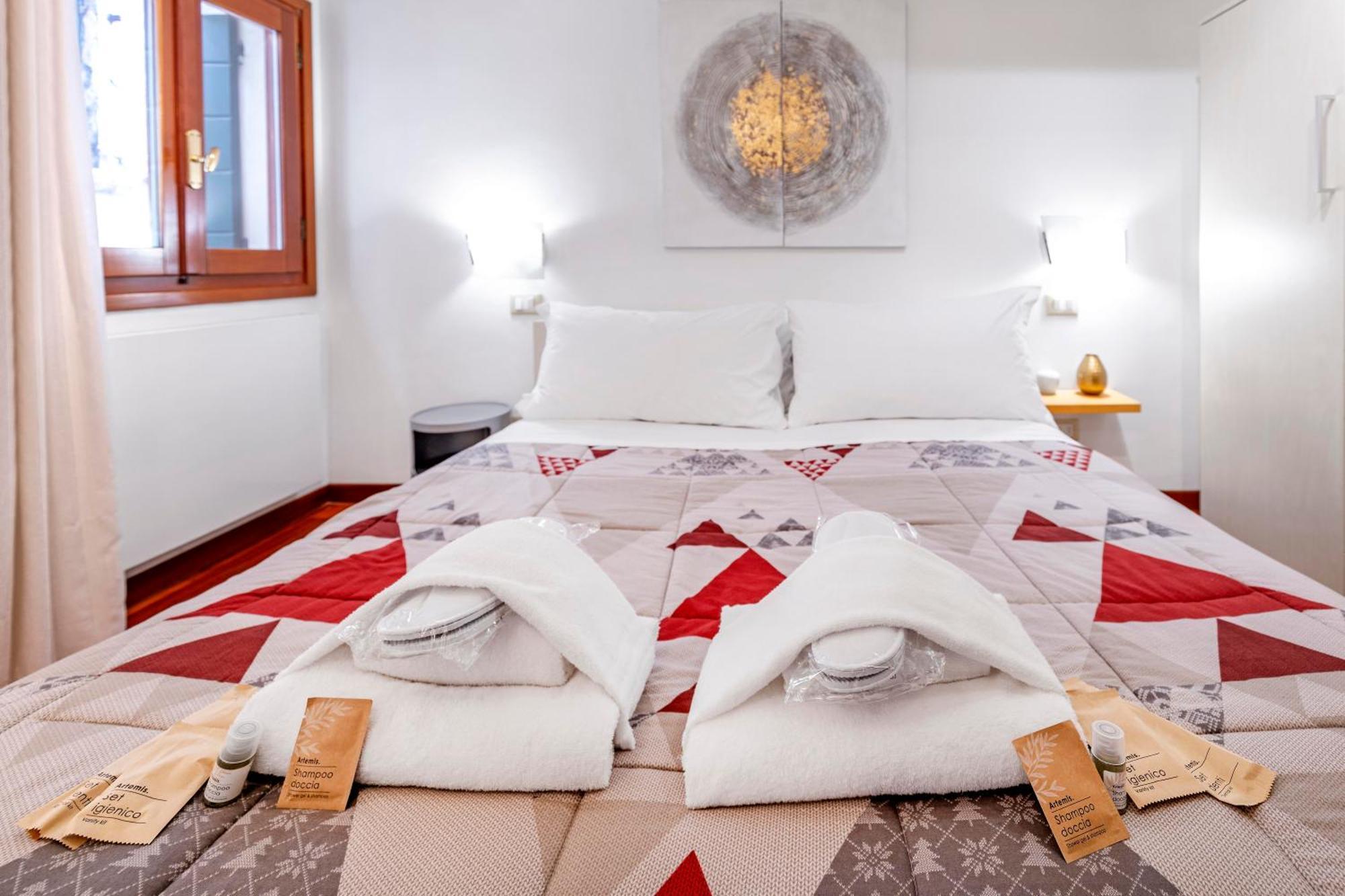 Glass House - Loft 2 Minutes To Rialto Bridge & View Veneza Exterior foto